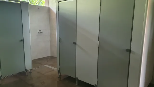 Lago Idro showers