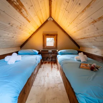 Air Stay XL bedroom