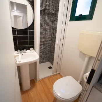 Chianti Classi Midi bathroom