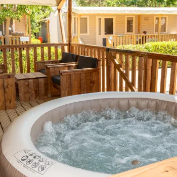 Glamping Trasimeno Safari Tent Jaccuzzi