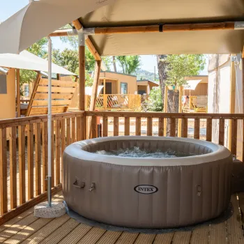 Glamping Trasimeno Safari Tent Jaccuzzi