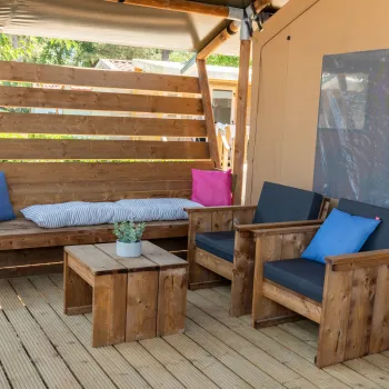 Glamping Trasimeno Safari tent terrace
