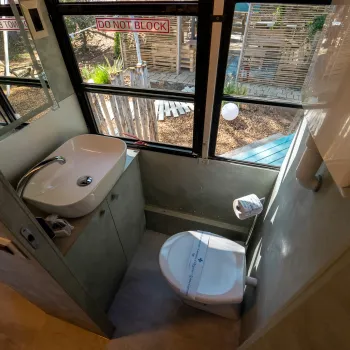Glamping Vallicella Surf bus