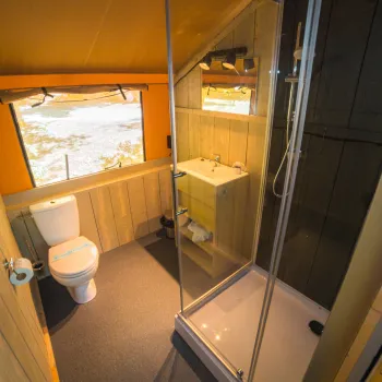 Spotty Lodge Ranger bathroom