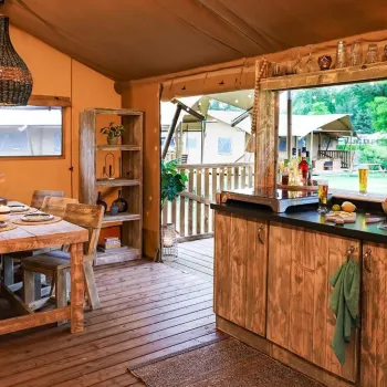 Glamping Vallicella Luxury Lodge kitchen